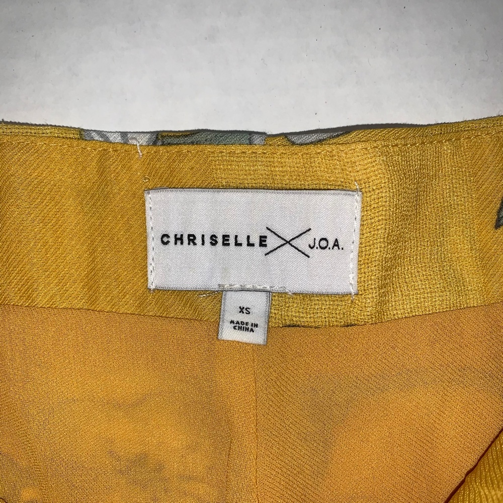 CHRISELLE x J.O.A - Picture 2 of 4